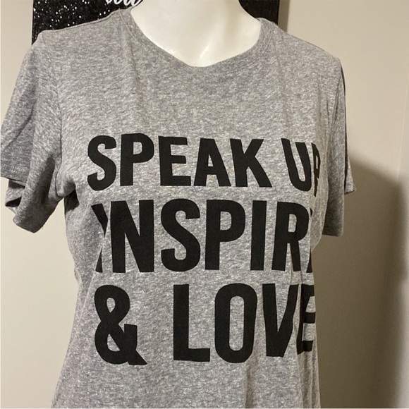 Cinq A Sept Top Speak Up Inspire and Love crewneck T shirt Gray Short Sleeve XXS - Picture 3 of 8
